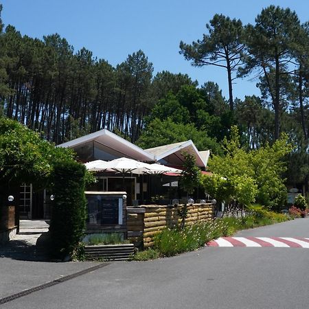 Village vacances les Chênes de Léon Extérieur photo