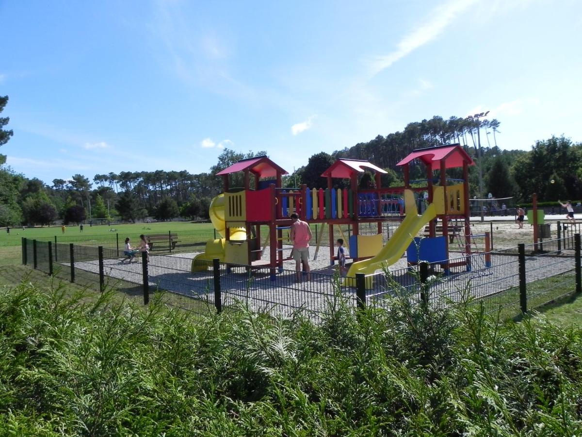 Village vacances les Chênes de Léon Extérieur photo